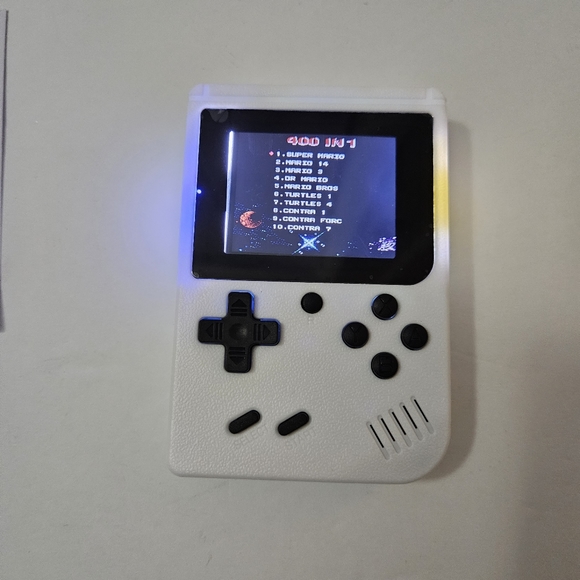 Portable Videogame console - Picture 3 of 5